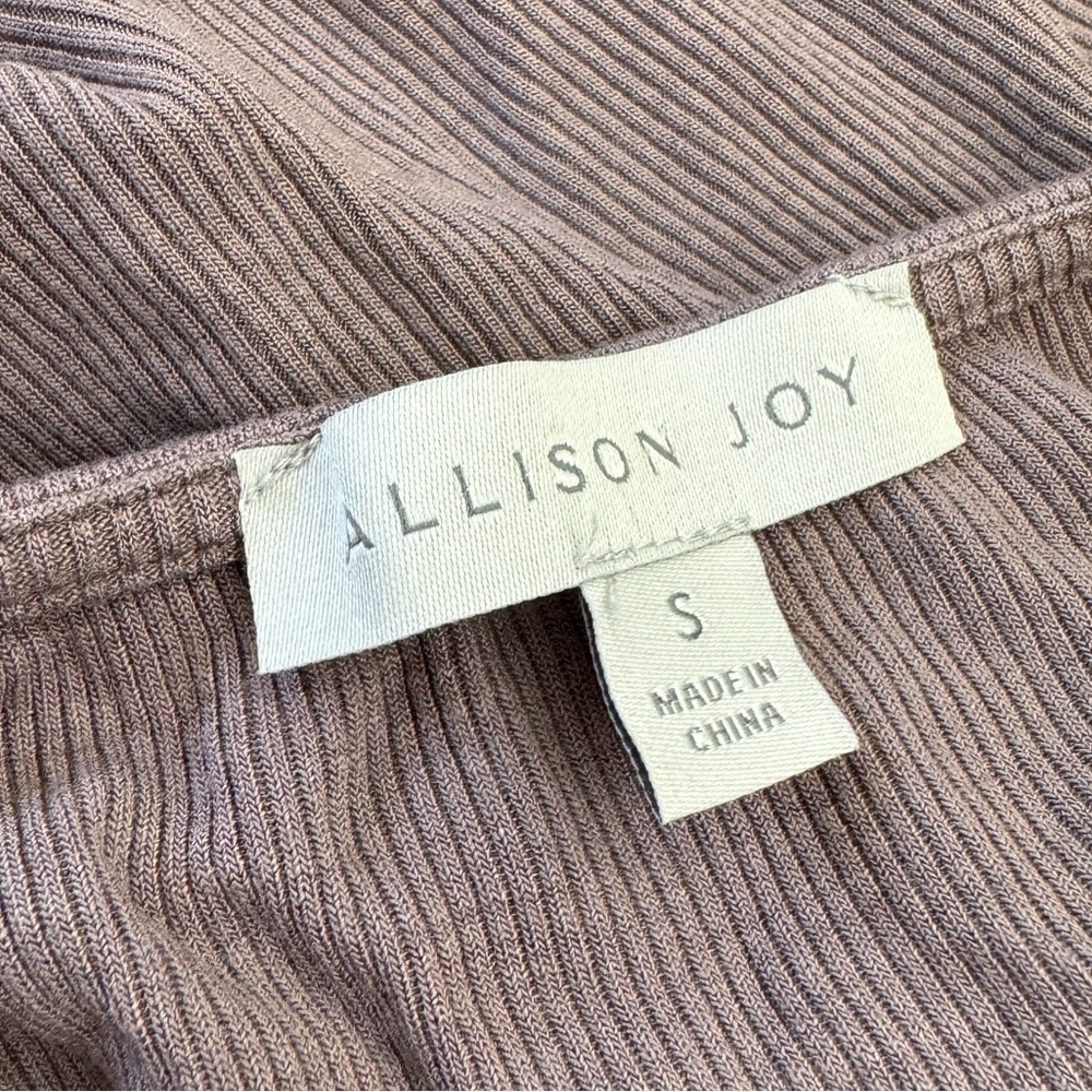 Allison Joy Grey Long Sleeve Twisted Cut Out Ribbed Long Sleeve Top Size Small - Picture 11 of 12